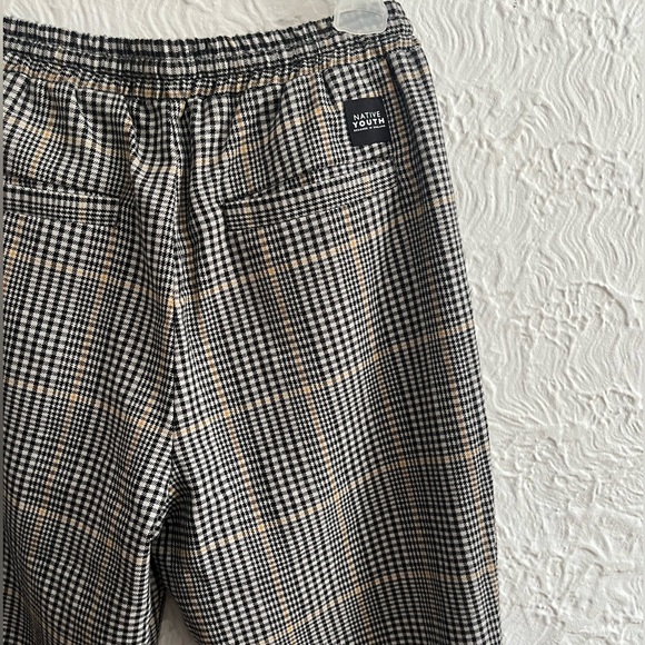 Pants - Picture 3 of 4